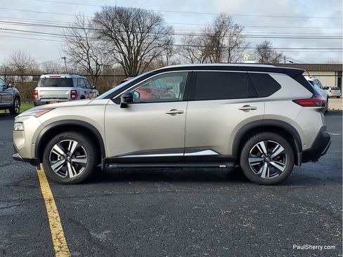 Used 2023 Nissan Rogue SL w/ SL Premium Package image 10