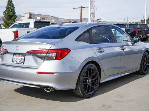 Used 2022 Honda Civic Sport image 9