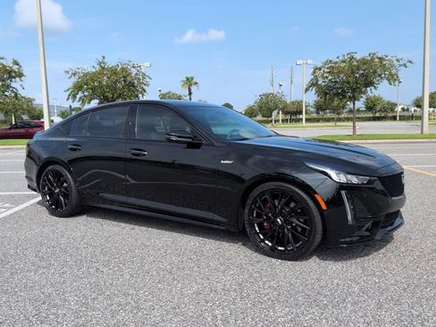 Used 2023 Cadillac CT5 V w/ Premium Package RWD image 2