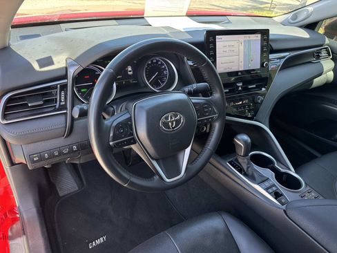 Used 2023 Toyota Camry XLE w/ Navigation Package FWD image 22