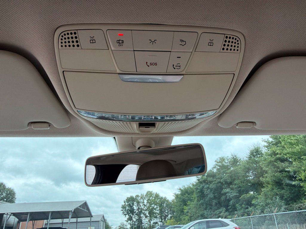 Used 2019 Mercedes-Benz C 300 4MATIC Sedan image 34