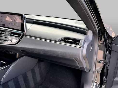 Used 2023 Lexus ES 300h w/ Premium Package FWD image 18