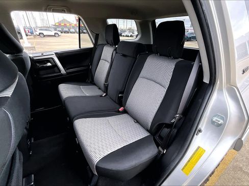 Used 2017 Toyota 4Runner SR5 image 19