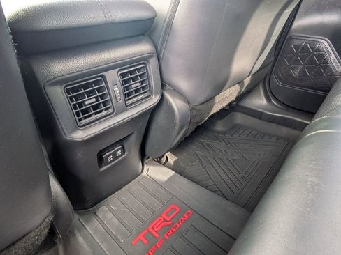 Used 2020 Toyota RAV4 TRD Off-Road image 29