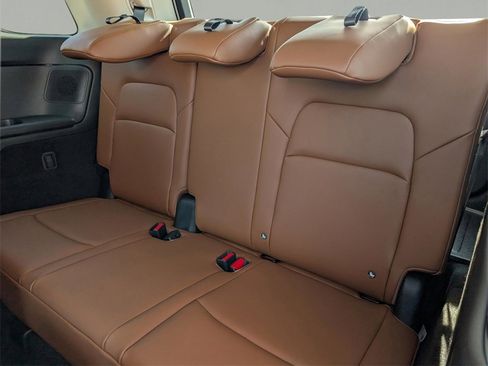 New 2026 Nissan Pathfinder Platinum image 14