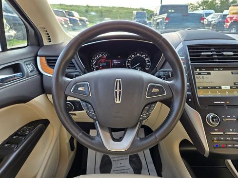 Used 2016 Lincoln MKC Reserve w/ Lincoln MKC Climate Package FWD image 19
