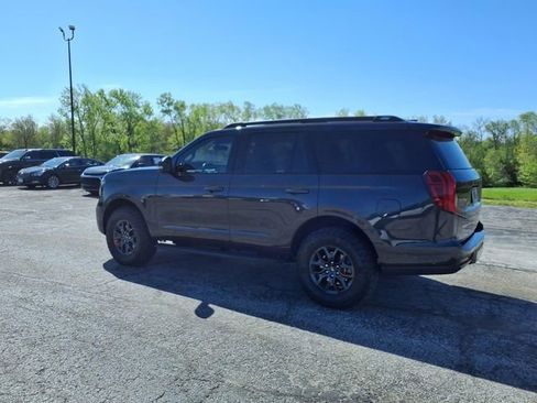 Used 2025 Ford Expedition Tremor AWD/4WD image 29