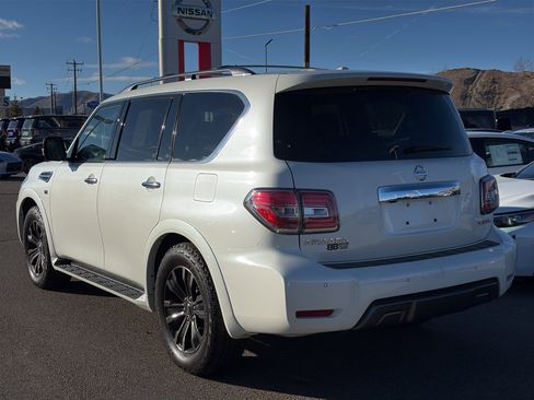 Used 2020 Nissan Armada Platinum w/ Interior Lighting Package image 3