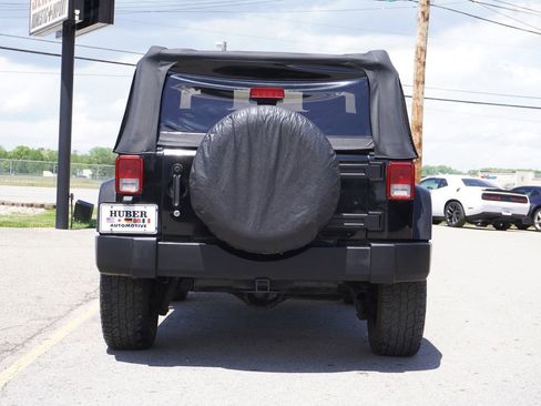 Used 2008 Jeep Wrangler X AWD/4WD image 6