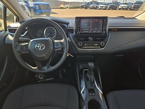 Used 2020 Toyota Corolla LE image 16