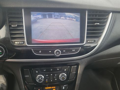 Used 2019 Buick Encore Essence image 17