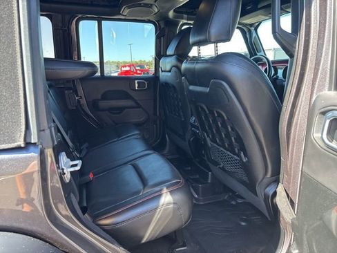 Used 2020 Jeep Wrangler Unlimited Rubicon AWD/4WD image 12