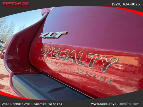 Used 2021 Ford Explorer XLT w/ Class III Trailer Tow Package image 13