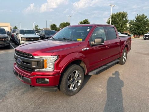 Used 2018 Ford F150 XLT w/ Equipment Group 302A Luxury AWD/4WD image 3