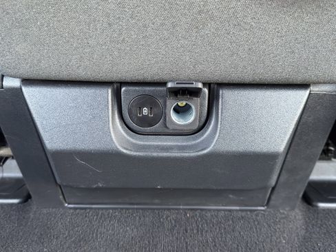 Used 2024 Ford F350 XLT image 39