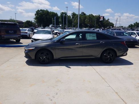 New 2026 Hyundai Elantra Sport w/ Cargo Package FWD image 4