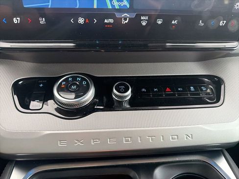 Used 2025 Ford Expedition Max Active image 21