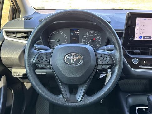 Used 2024 Toyota Corolla LE image 14