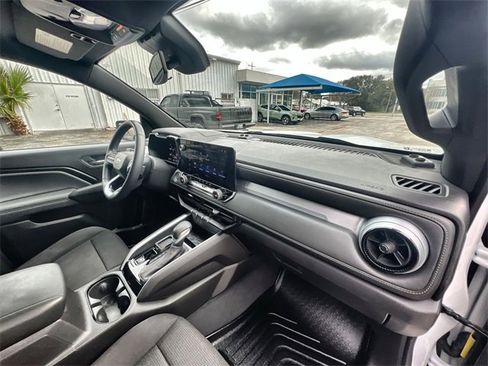 Used 2024 Chevrolet Colorado LT w/ LT Convenience Package image 28