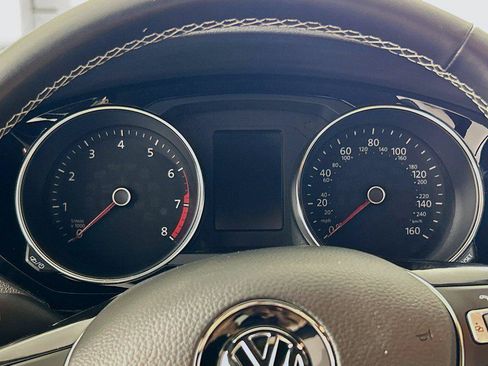 Used 2016 Volkswagen Jetta Sport FWD image 12