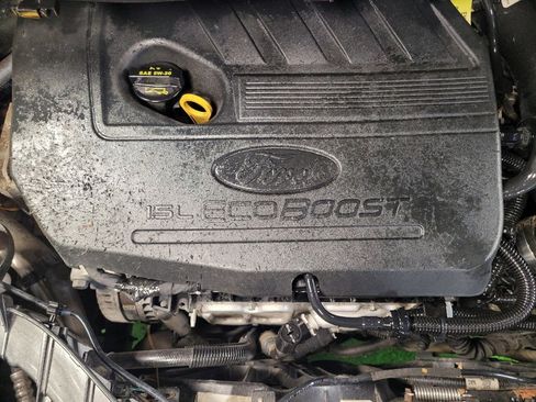 Used 2017 Ford Escape SE image 30