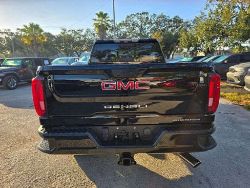 Used 2020 GMC Sierra 2500 Denali w/ Technology Package image 5
