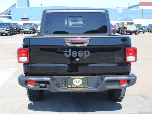 Used 2022 Jeep Gladiator Sport AWD/4WD image 5