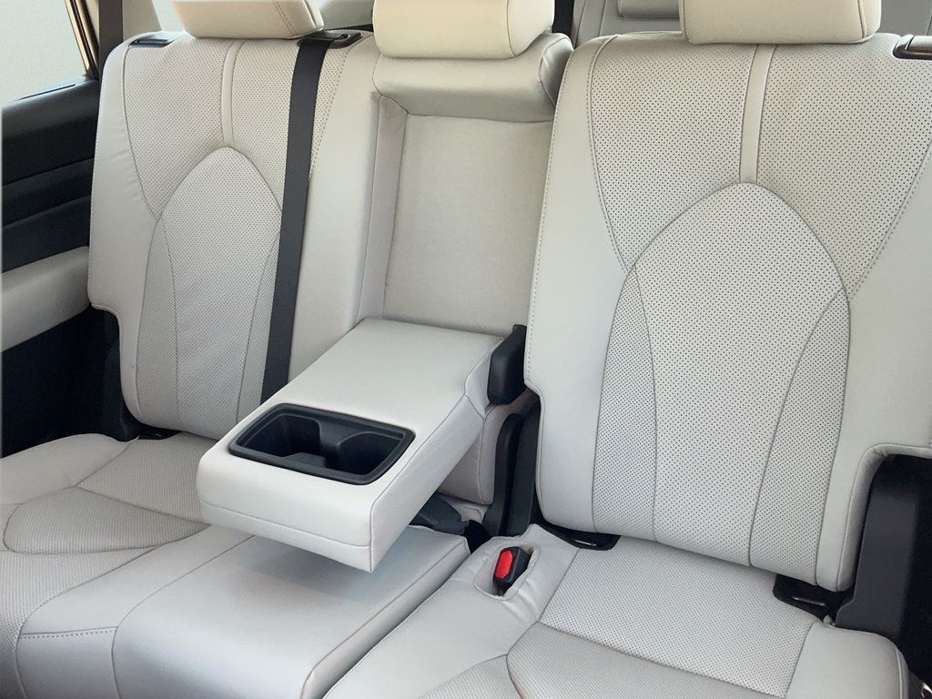 New 2026 Toyota Grand Highlander FWD image 25