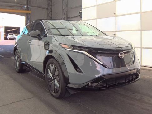 Used 2023 Nissan Ariya FWD image 3