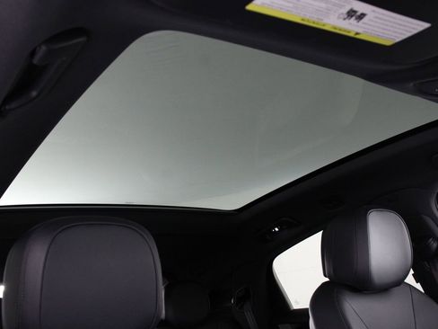 Certified 2025 Porsche Cayenne Coupe image 25