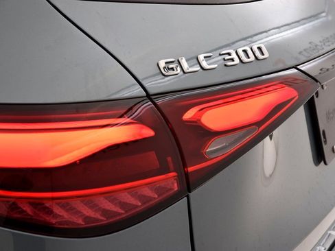 New 2026 Mercedes-Benz GLC 300 image 13