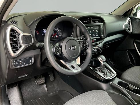 Used 2021 Kia Soul S FWD image 15
