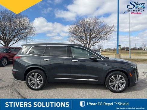 Used 2023 Cadillac XT6 Premium Luxury w/ Technology Package image 4