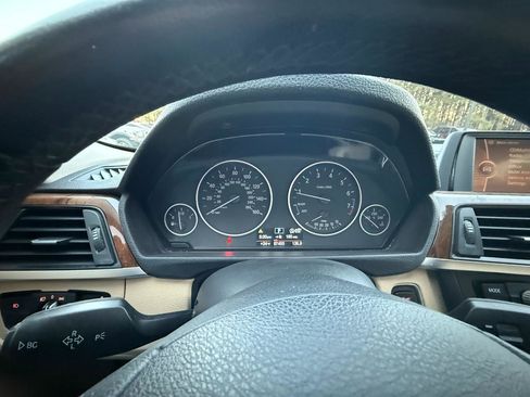 Used 2013 BMW 328i Sedan RWD image 16