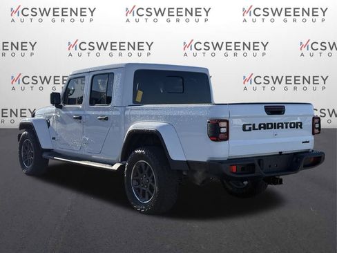 Used 2021 Jeep Gladiator Overland w/ Popular Equipment Package image 3