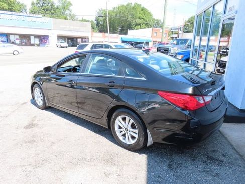 Used 2012 Hyundai Sonata GLS w/ Popular Equipment Pkg FWD image 5