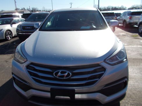 Used 2018 Hyundai Santa Fe Sport image 7