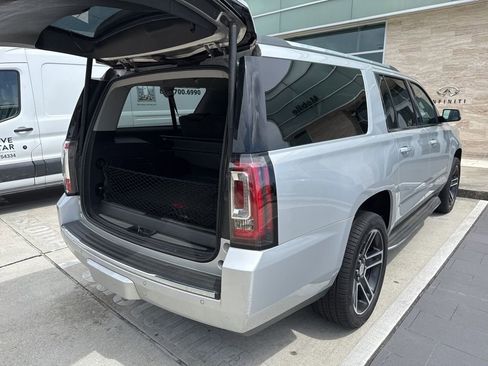 Used 2015 GMC Yukon XL Denali w/ Open Road Package image 11