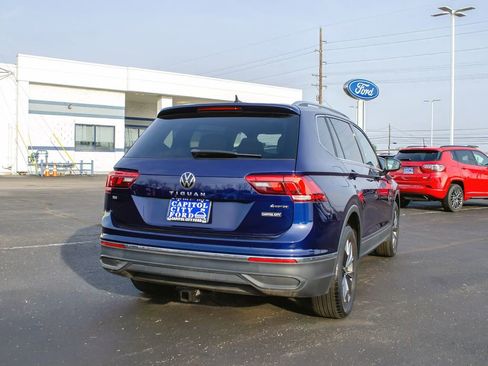 Used 2022 Volkswagen Tiguan SE AWD/4WD image 4