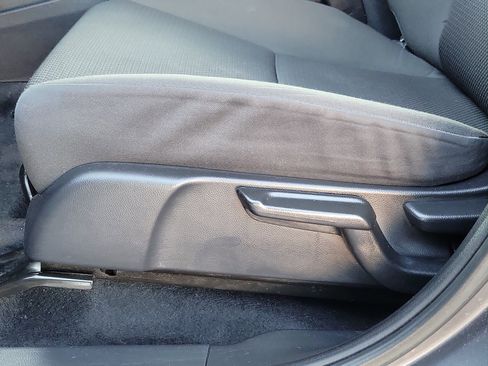 Used 2021 Honda HR-V LX image 23