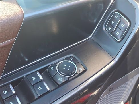 Certified 2023 Ford F150 Lariat w/ Equipment Group 502A High image 22