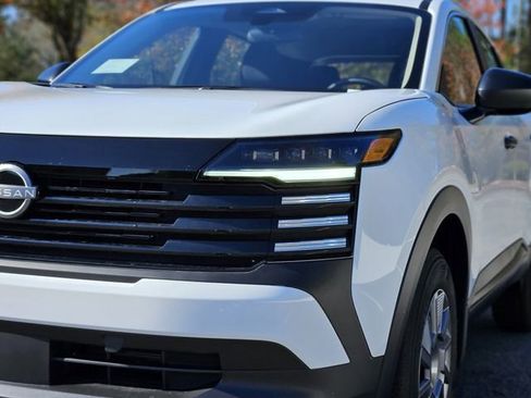 New 2026 Nissan Kicks S image 9