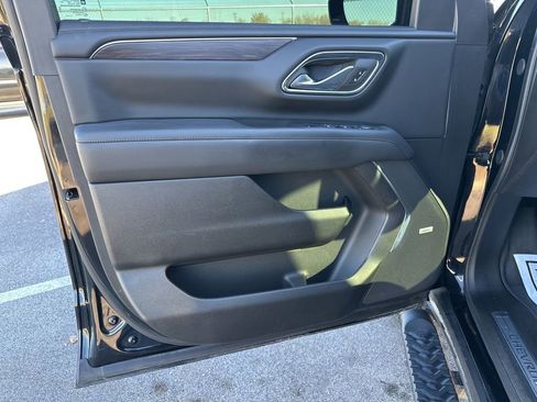 Used 2024 Chevrolet Tahoe Z71 w/ Luxury Package image 10