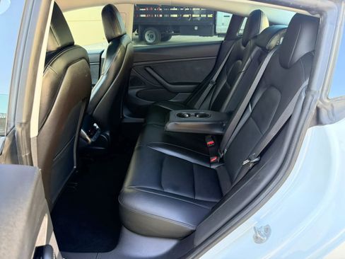 Used 2019 Tesla Model 3 Standard Range Plus RWD image 13