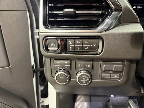 New 2026 GMC Yukon Elevation w/ Elevation Premium Package AWD/4WD image 20