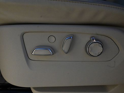 Certified 2025 Cadillac Escalade Sport Platinum image 16