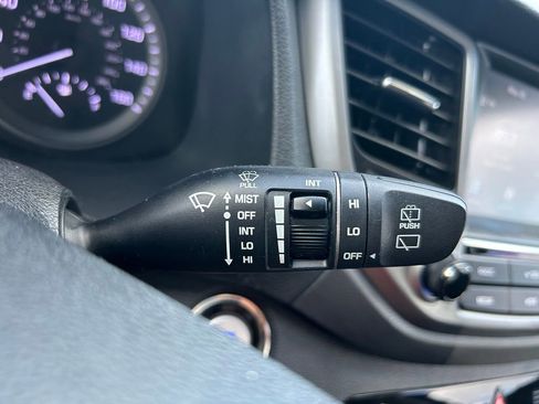 Used 2018 Hyundai Tucson Value FWD image 22