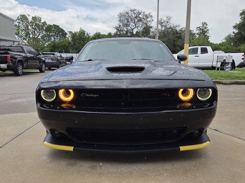 Used 2021 Dodge Challenger R/T Scat Pack RWD image 2