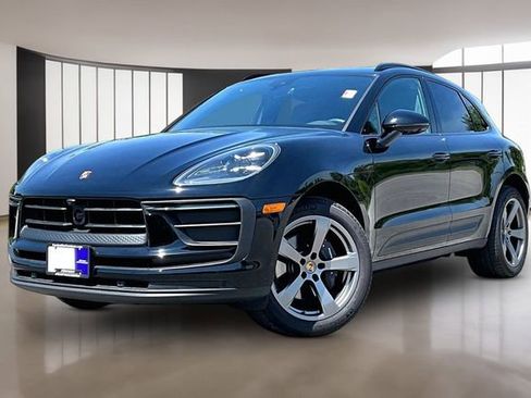 Used 2025 Porsche Macan image 1