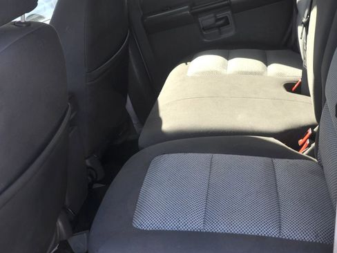 Used 2004 Ford Explorer Sport Trac XLT image 23